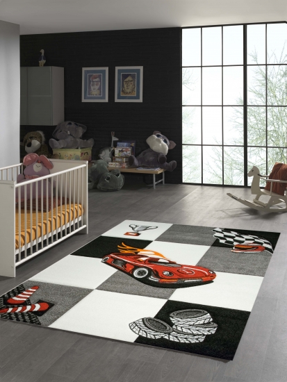 Kinderteppich Rennauto mit Creme Grau Rot Orange Schwarz