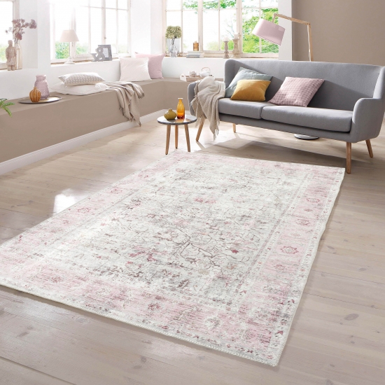 Klassischer Teppich mit Blumen Muster in creme pink