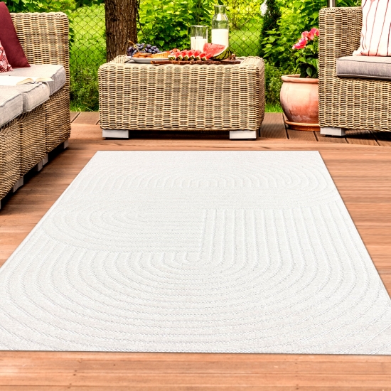 Stylische In- und Outdoor Teppich in  creme