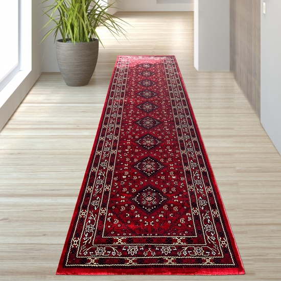 Orientalischer Teppich in rotem Blumen Muster