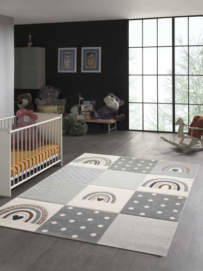 Kinderzimmer Teppich Regenbogen Punkte Herzchen Design in Grau Creme