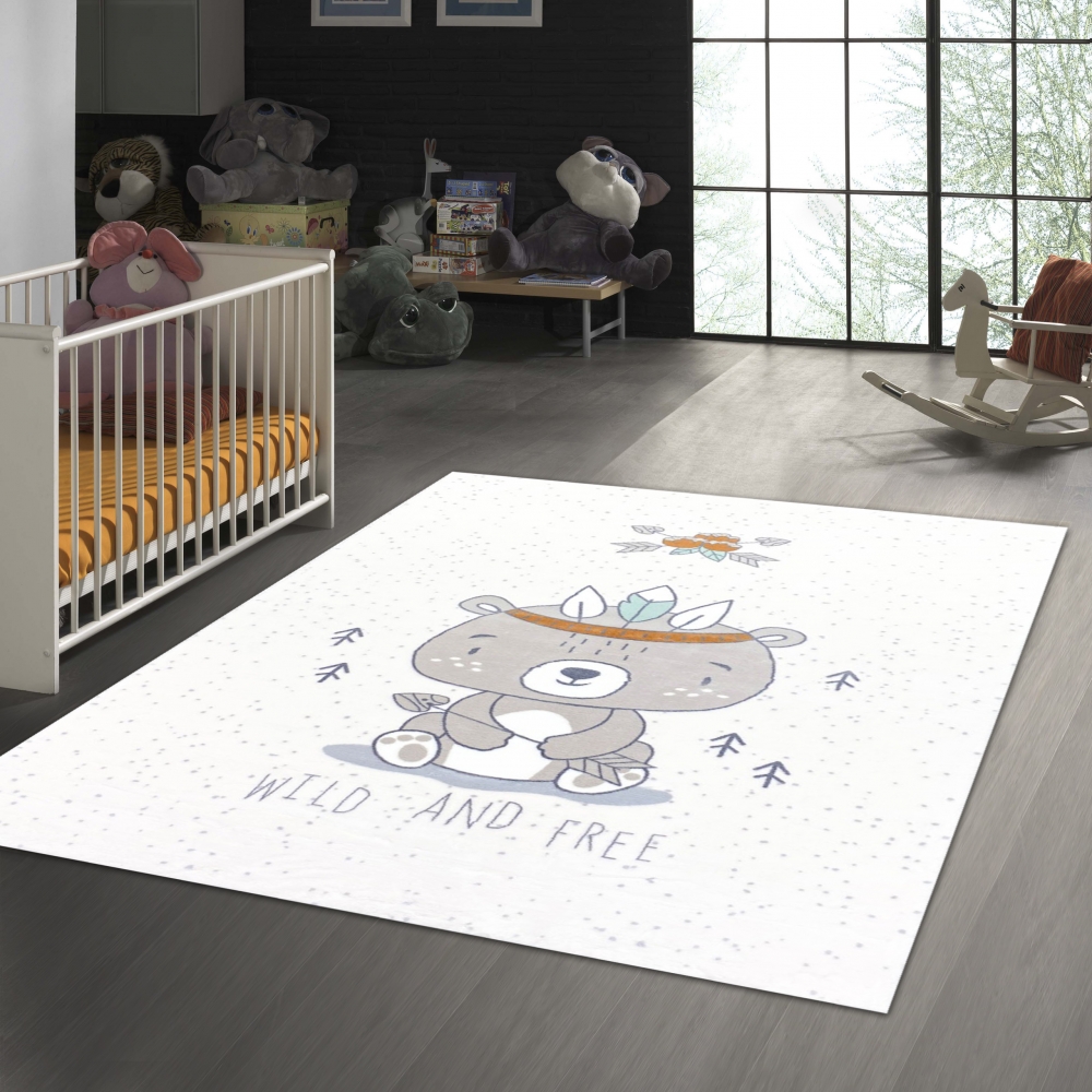 Weicher Kinderzimmer Teppich mit  Indiana -Bär design in Creme