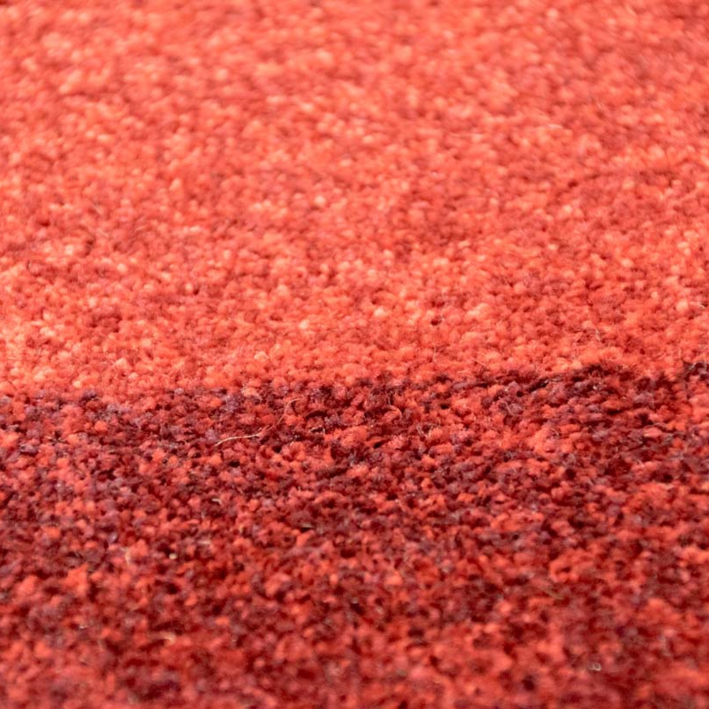 Designer Teppich mit Winchester Bordüre in Rot