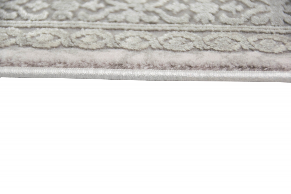 Teppich mit klassischen Ornamenten in Grau Beige