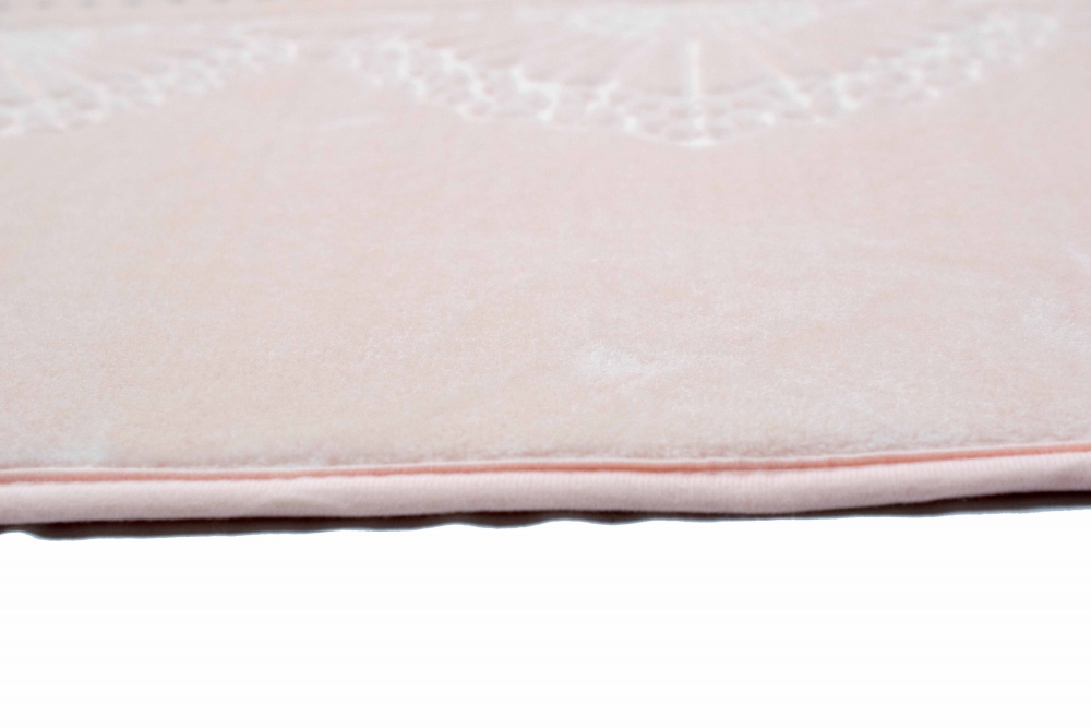 Tagesdecke Bett in Pastell Rosa